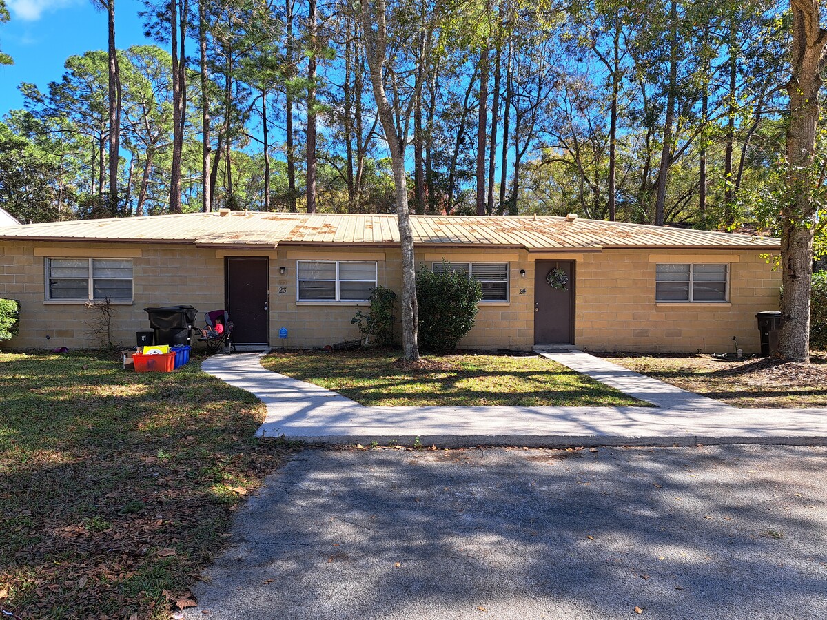 Photo - 2114 NW 55th Blvd Apartments Unit palmetto creek duplex