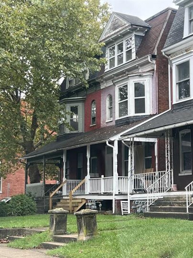 Photo - 747 Linden Ave Apartment Unit 1st Floor