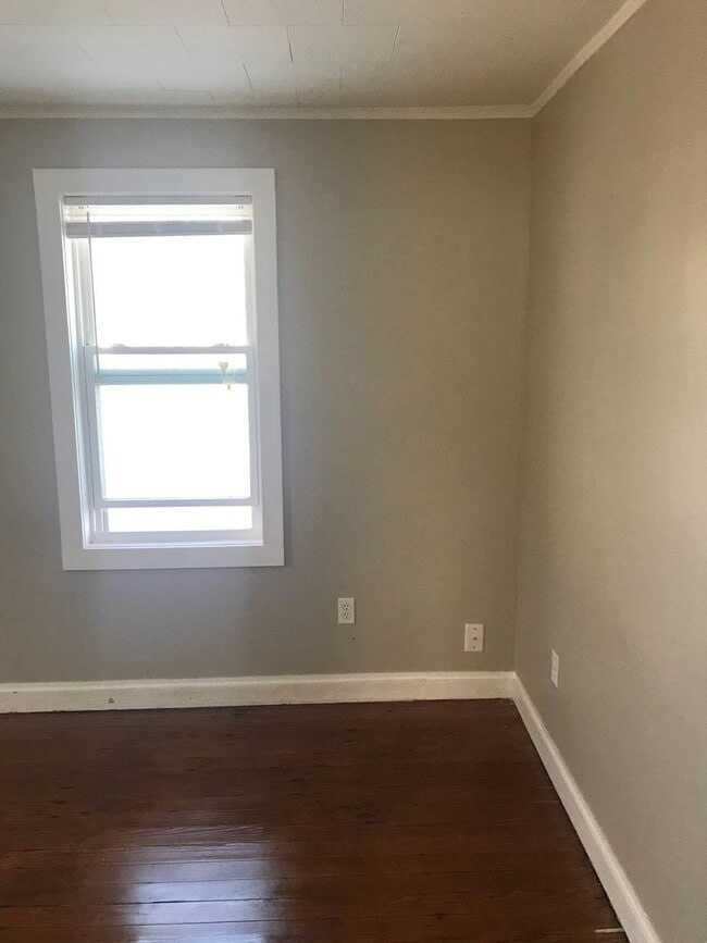 Photo - 1 Bedroom Available