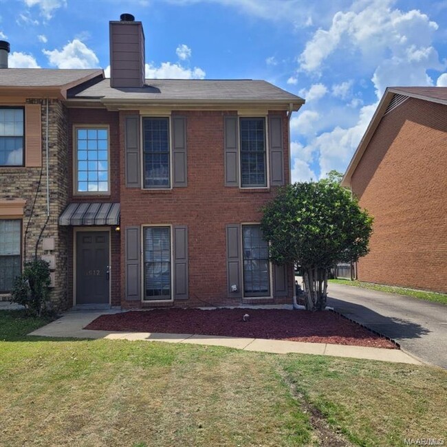 Photo - 1612 Cobblestone Ct Townhome