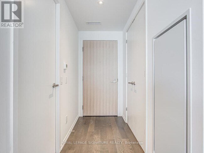 Photo - 5 Soudan Ave Unité 2010