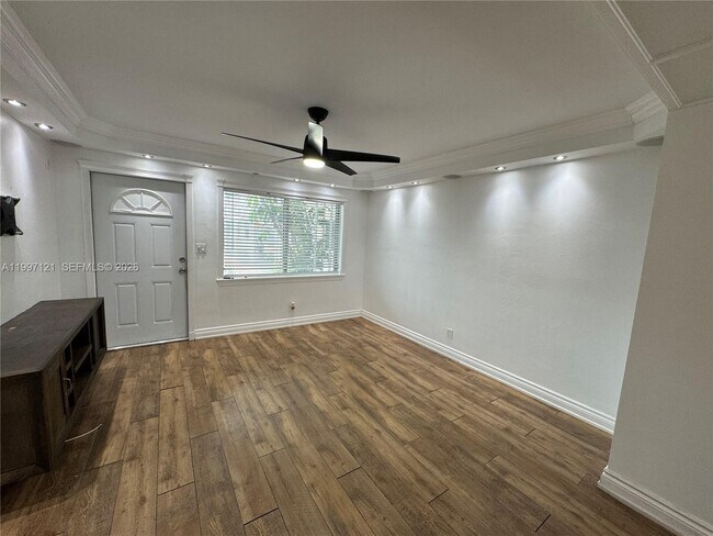 Photo - 2000 Buchanan St Unit 3