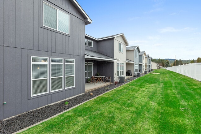 Photo - Diamond Rock Rentals