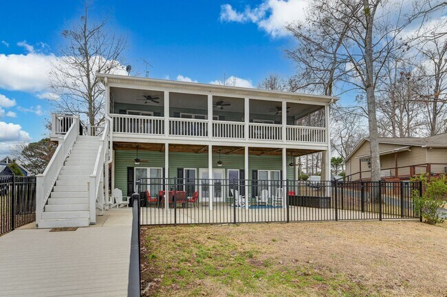 Photo - Fully Furnished Mid Term Lease