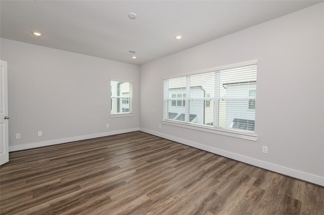Photo - 1274 N Post Oak Rd