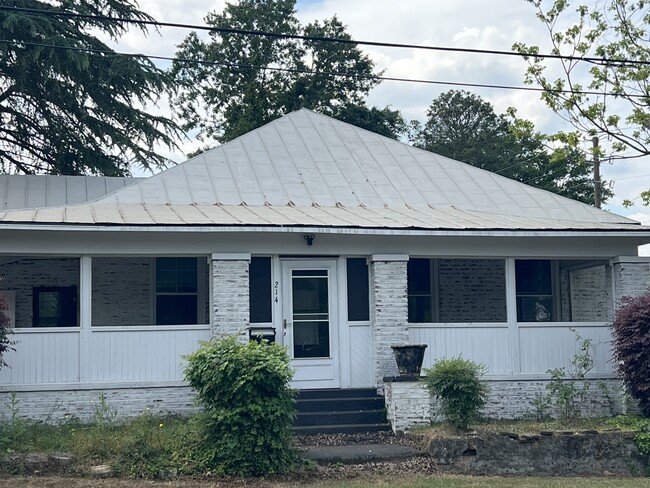 Photo - 214 W Buena Vista Ave
