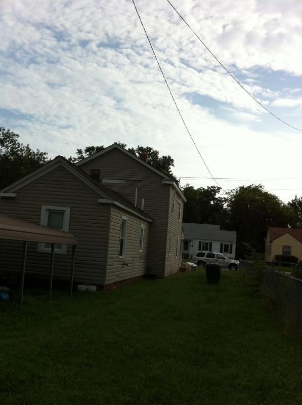 Photo - 321 Pine Ave