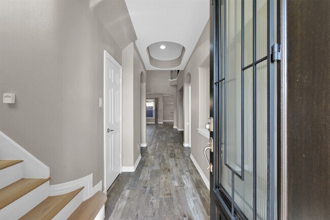 Photo - 9222 Sunlight Oak Ln