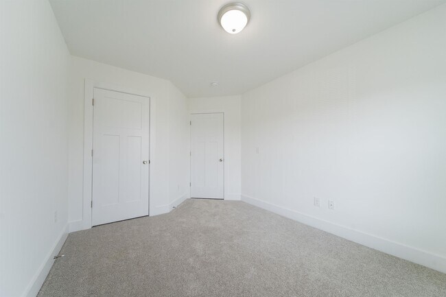 Photo - 710 Lamina Dr