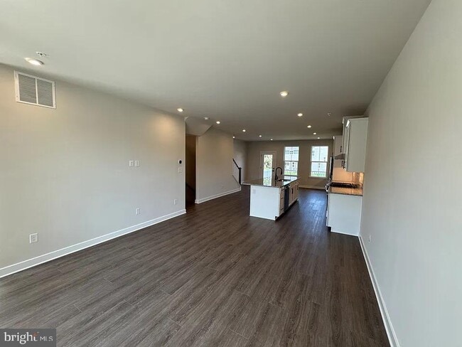Photo - 6 Foxwood Dr