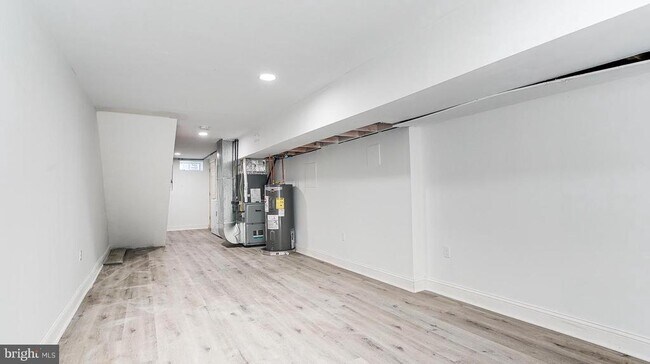 Photo - 1753 N Croskey St