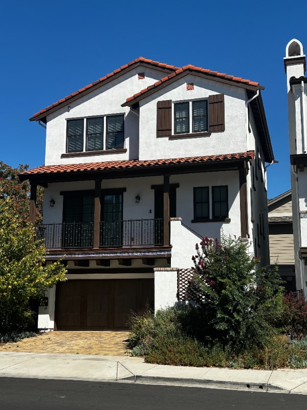 Building Photo - 735 Peters Ave Rental