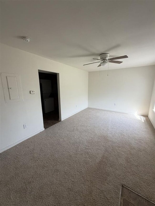 Photo - 3528 E Richmond Rd