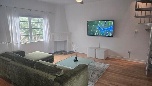 Photo - 750 Española Wy Unit 10