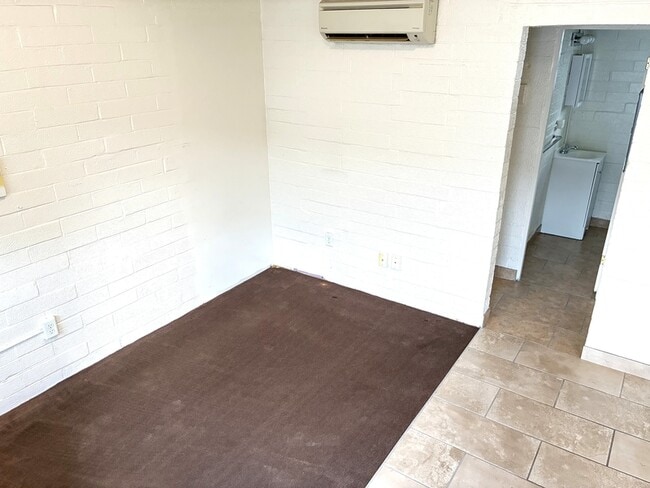 Photo - 1643 S State St