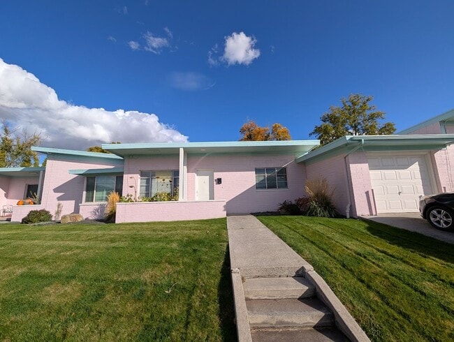 Building Photo - KF2 Unit KF2-C-TFS