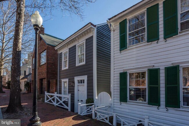 Building Photo - 3522 P St NW Rental