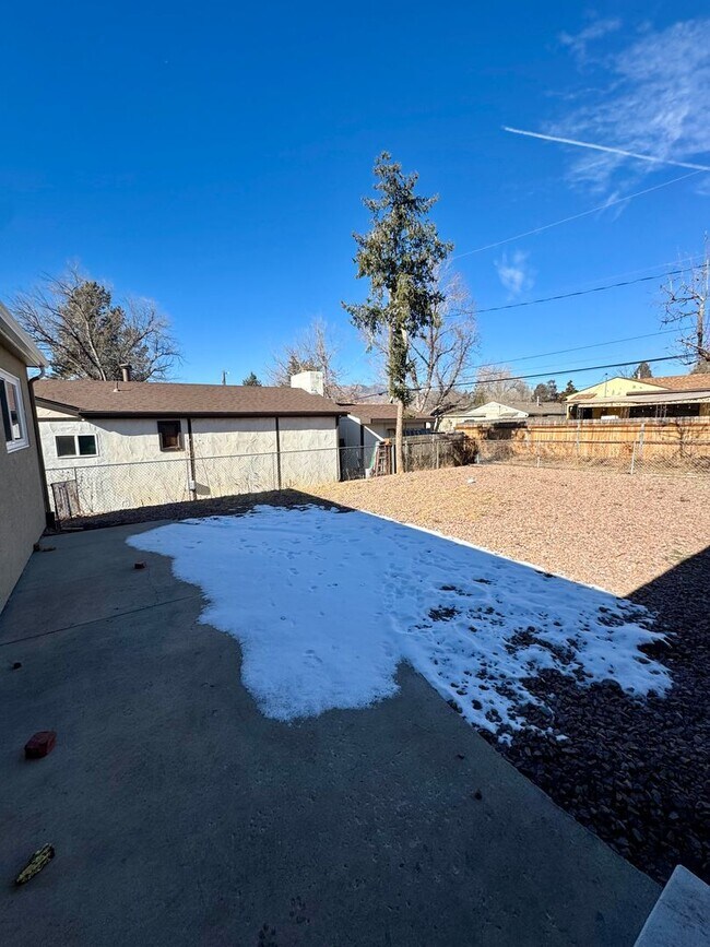 Photo - Charming 3 bedroom/2 bath close to UCCS