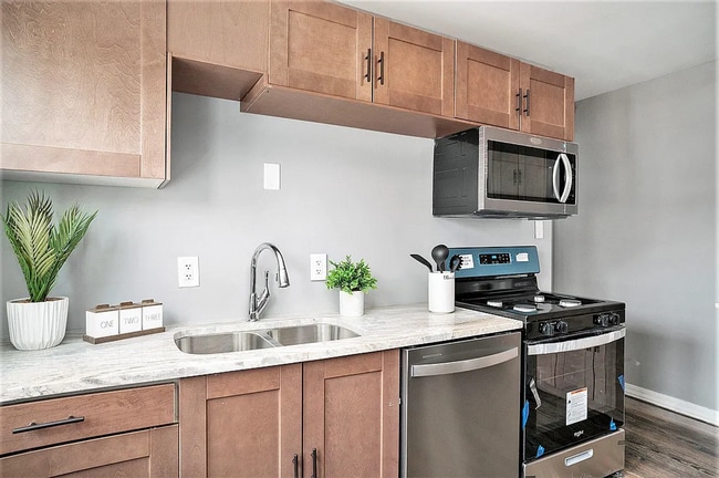 Photo - Rehabbed Home Im West Glen Park