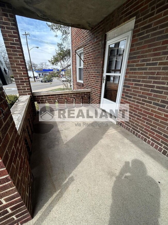 Photo - 2214 Memorial Pkwy Unit 1 1n