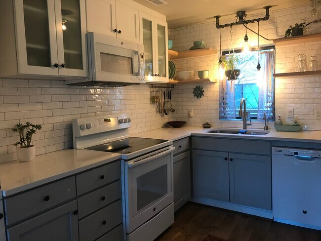 Photo - 730 NW Naito Pkwy Unit E4