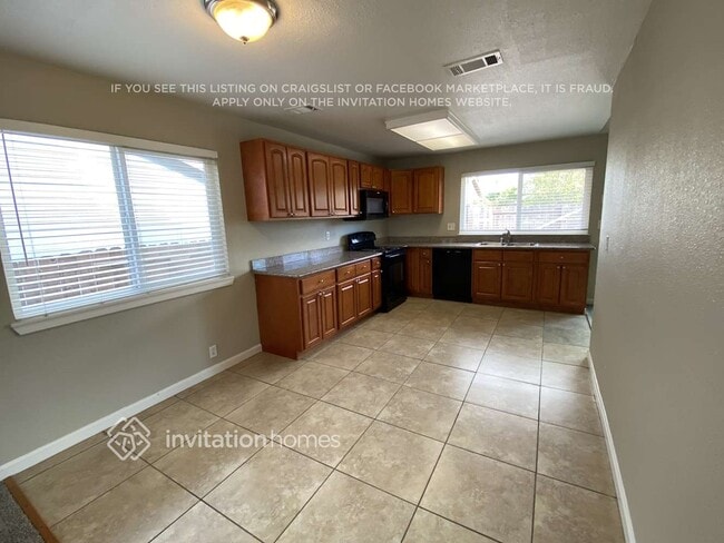 Photo - 513 Hummingbird Way