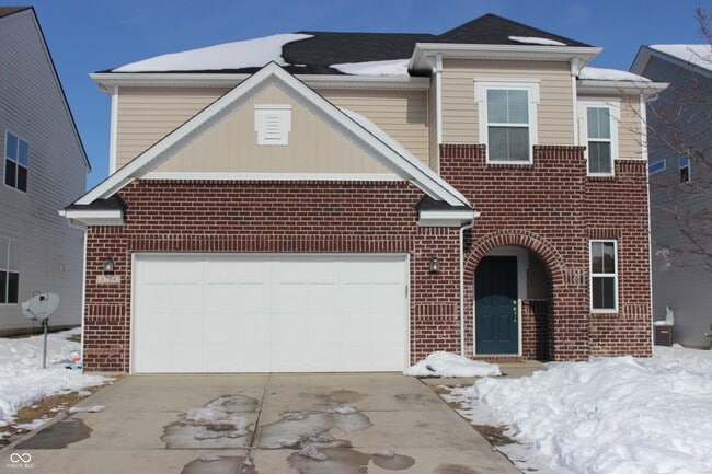 Building Photo - 5784 Pebblebrooke Rd