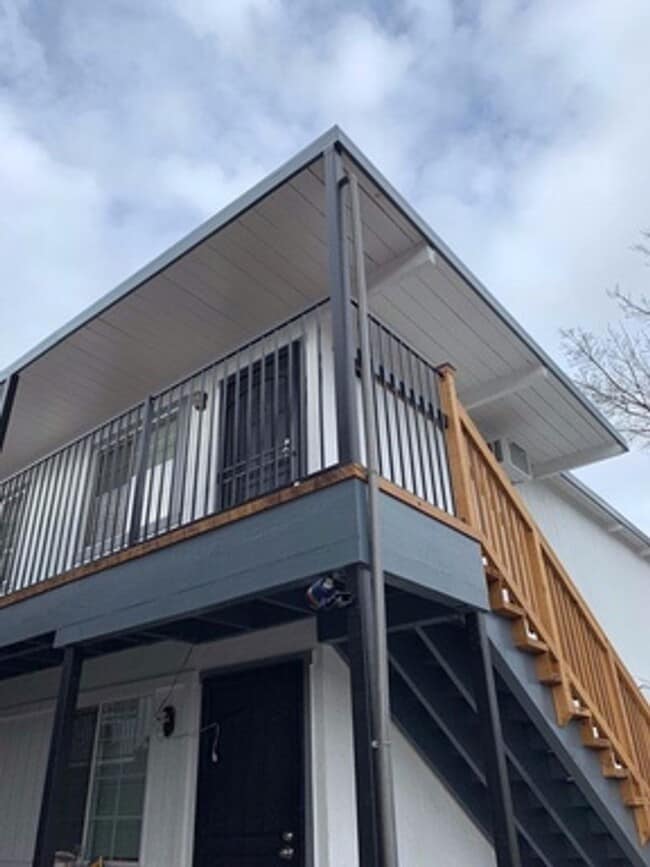 Building Photo - 2 bedroom 2 bath in Concord Unit 1481 D Marclair Dr