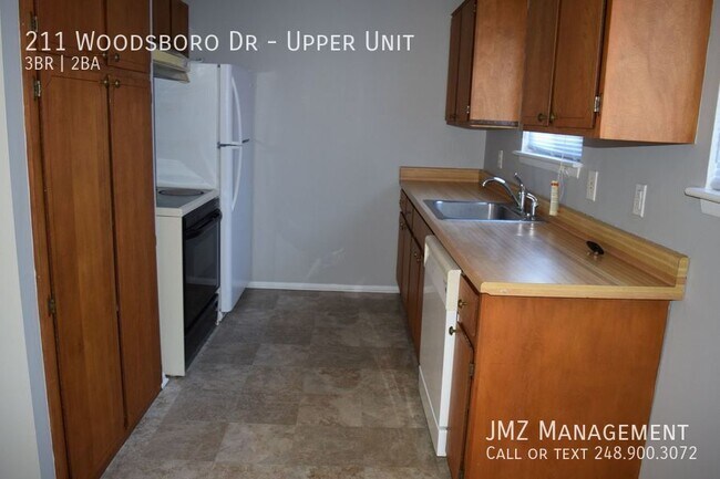 Photo - 211 Woodsboro Dr Unit Upper