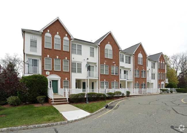 Building Photo - Sun Valley at Florham Park Rental
