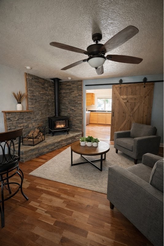 Photo - 1524 Alves Rd