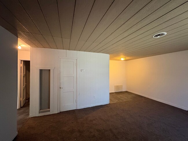 Photo - 2 bed 1 bath house!