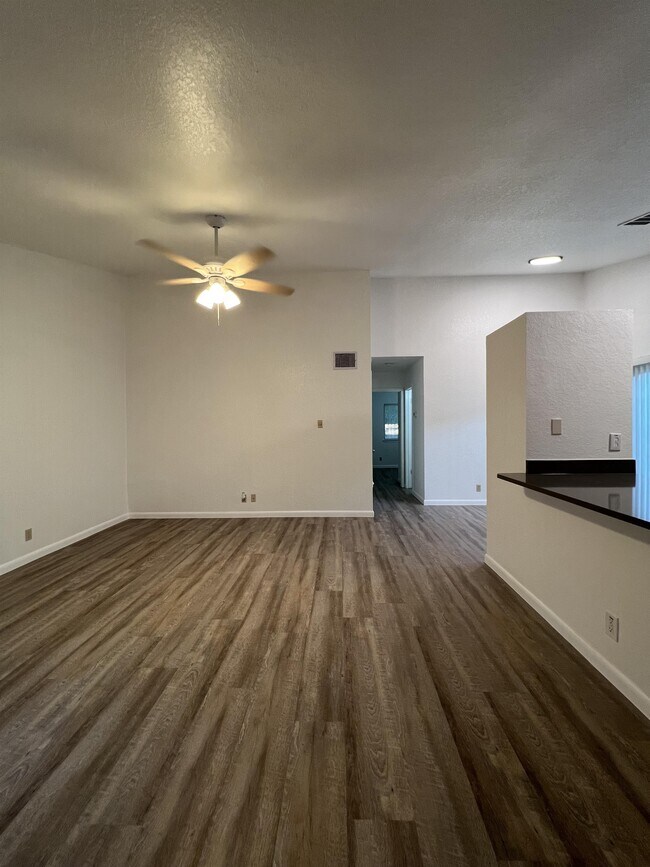 Photo - 8848 Meadow Range St