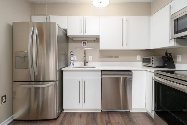 Photo - 2111 Wisconsin Ave NW