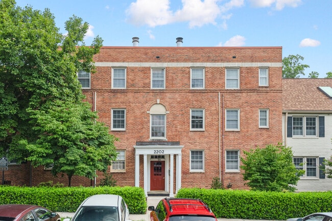 Building Photo - 2202 Washington Ave