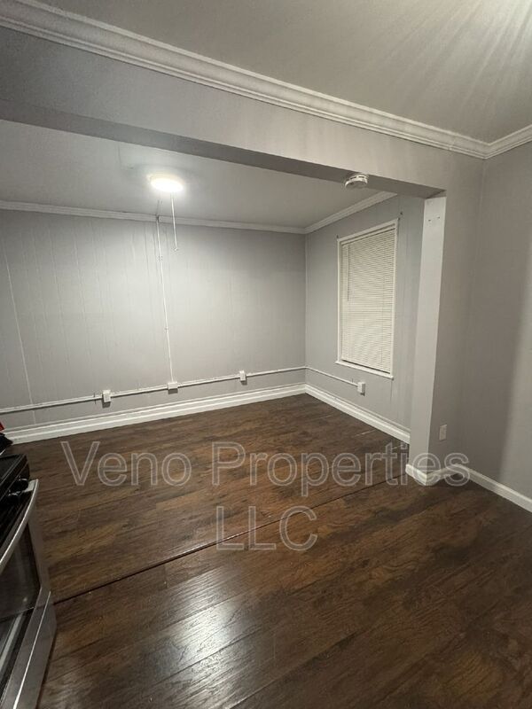 1 Cataract St
