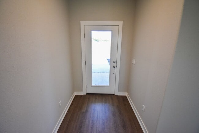Photo - 4BR/2BA Farmington Home!