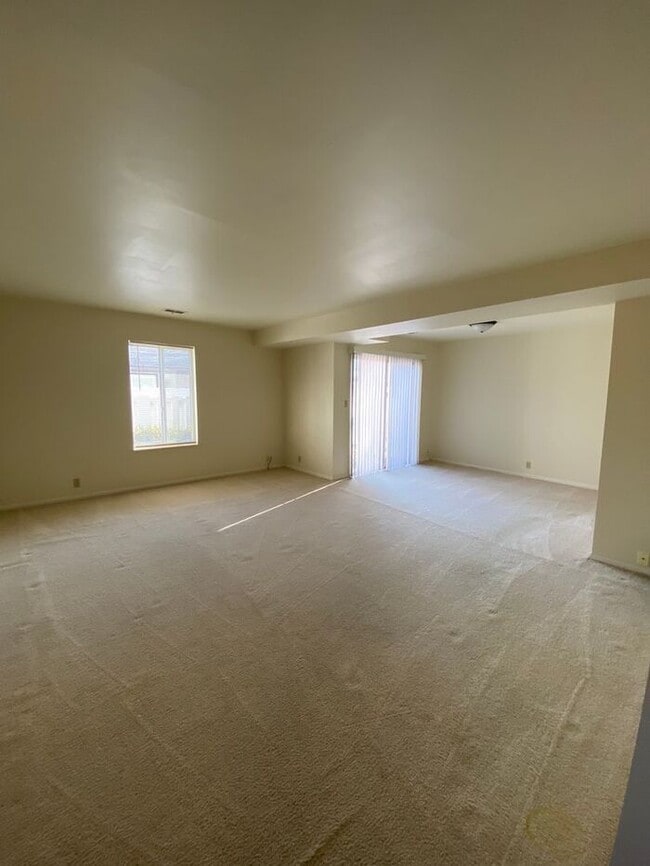 Photo - 3 Bedroom Townhome