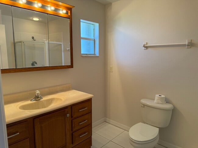 Photo - 1144 SE 32nd Ter