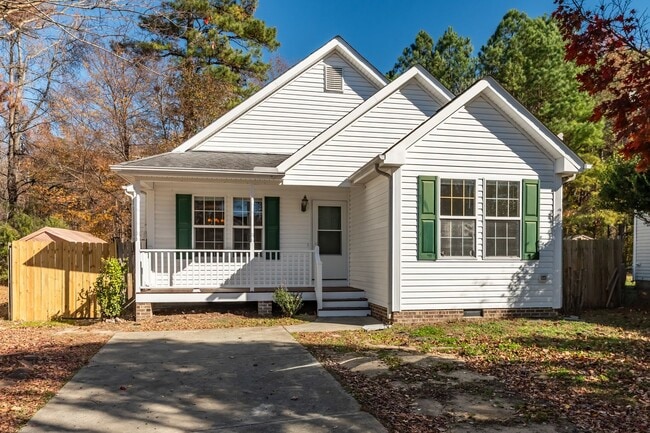 Building Photo - Ranch home in North East Raleigh: Available Now