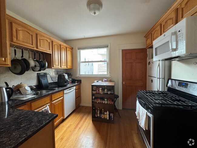 Building Photo - 33 Magnus Ave Unit #3 Rental
