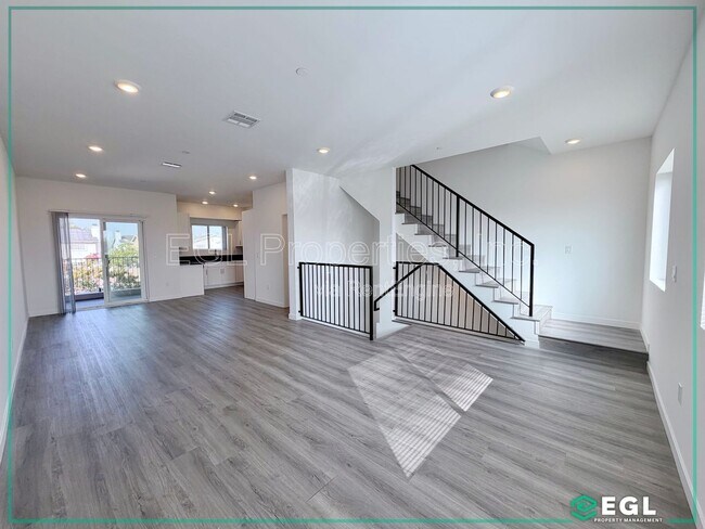 Photo - 10501 Buford Ave