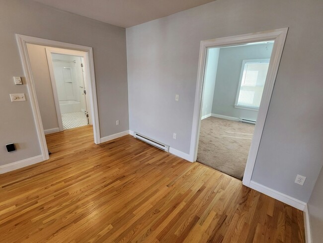 Building Photo - 58 Bremer St Unit 3 Rental