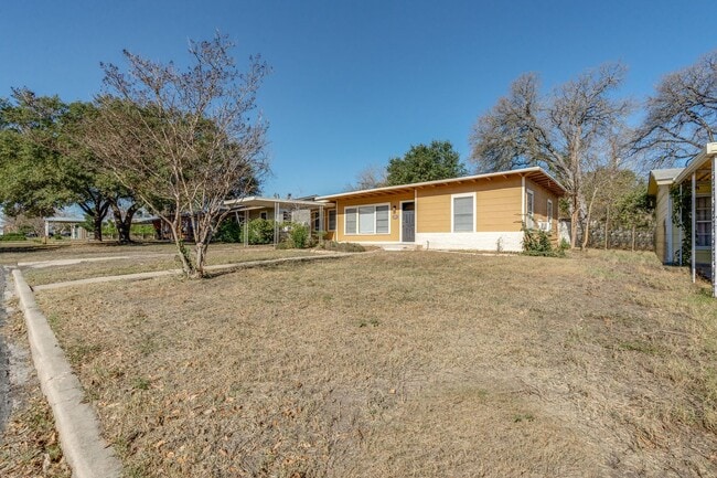Photo - WILSHIRE VILLAGE 2-BEDROOM