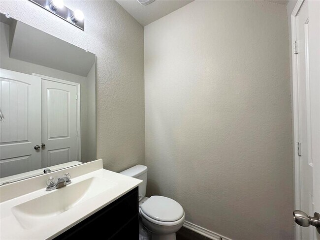 Photo - 109 Miles Dr