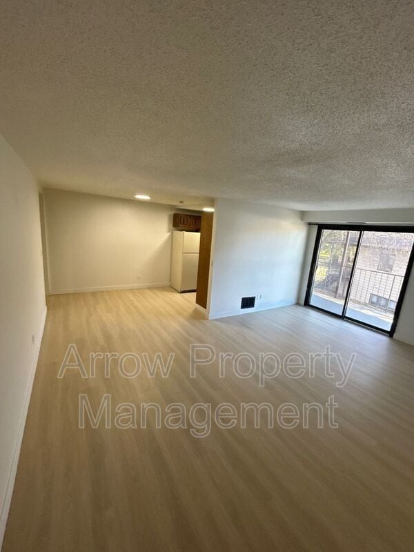 207 E Arbor Ave