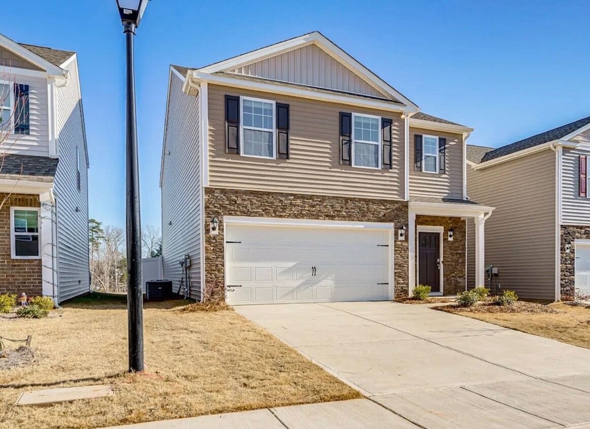 Photo - Furnished Rental – 1281 37th Avenue Lane NE | Falls at Hickory