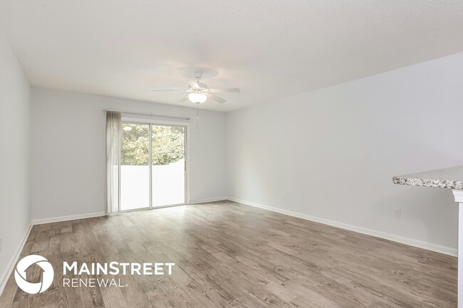 Photo - 546 Eiseman Wy