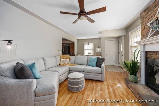 Photo - 3 bed, 2 bath home on the NW side