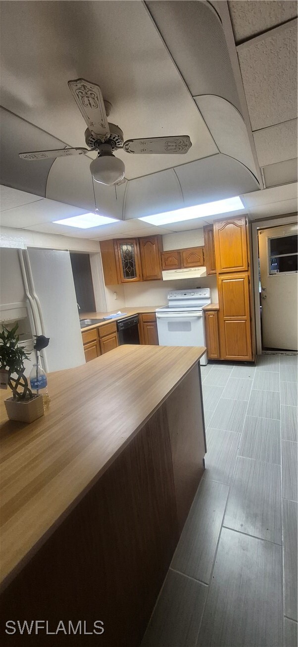 Photo - 8251 Aviary St